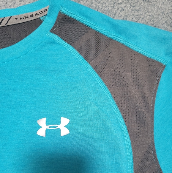 Under Armour heat gear top - Picture 2 of 5